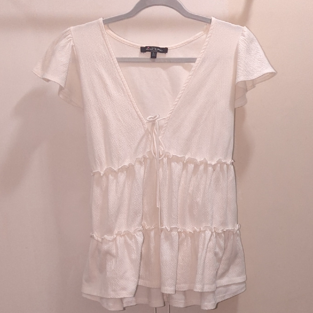 Elegant Women's Cream Blouse